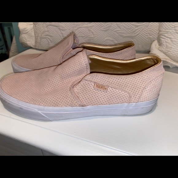 Vans - Picture 2 of 6